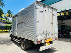 Mitsubishi Fuso 2016 Lorry (Used)