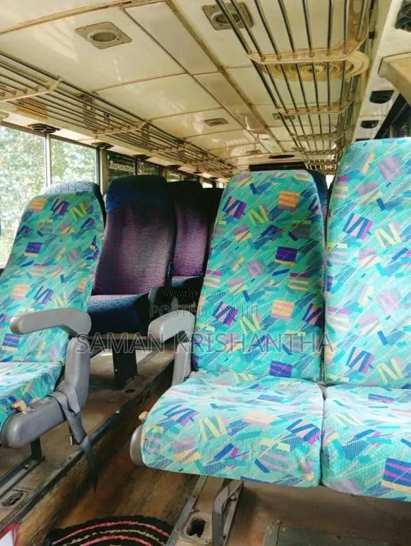 Nissan UD 1989 Bus (Used)