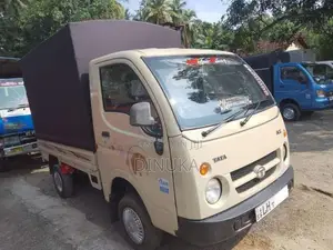 Tata Dimo Batta 2010 Lorry (Used)