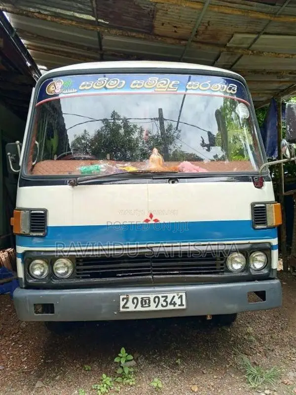 Mitsubishi Rosa 1982 Bus (Used)