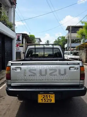 Isuzu Double Cab 1997 Pickup (Used)