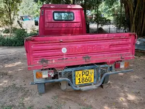 Mahindra Gio 2010 Lorry (Used)