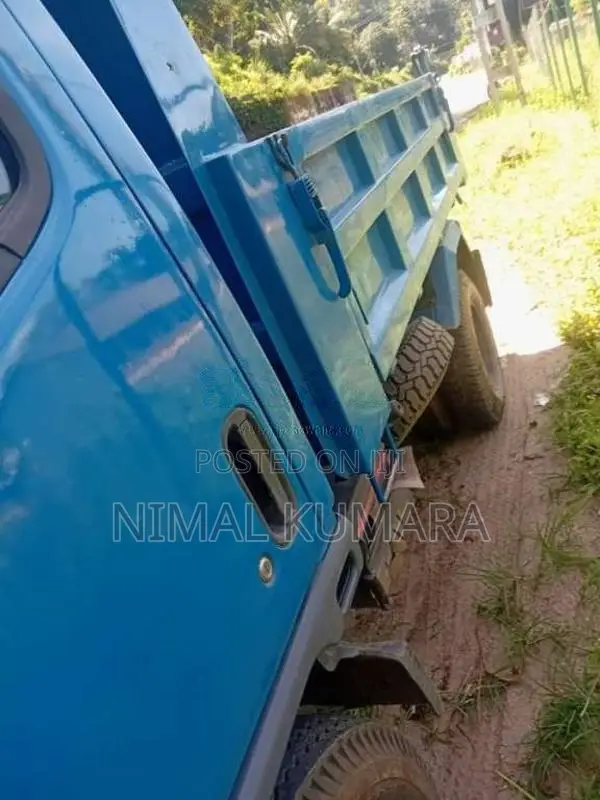 Mitsubishi Canter 2000 Lorry (Used)