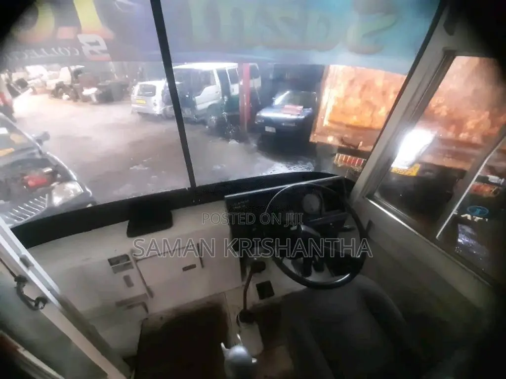 Nissan UD 1989 Bus (Used)