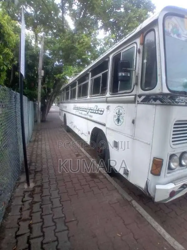 Ashok-Leyland Ruby 2001 Bus (Used)