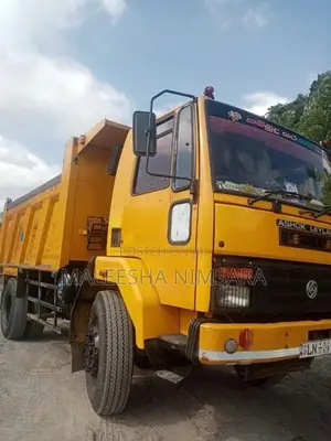 Ashok-Leyland Tipper 2018 Lorry (Used)