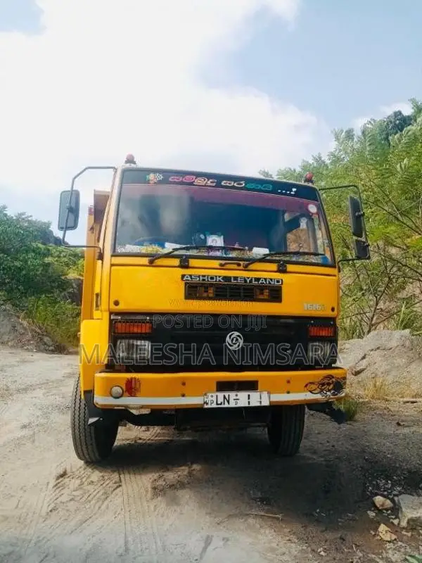 Ashok-Leyland Tipper 2018 Lorry (Used)