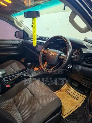 Toyota Hilux 2017 Pickup (Used)
