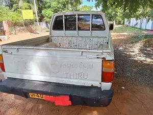 Toyota Hilux 1985 Pickup (Used)