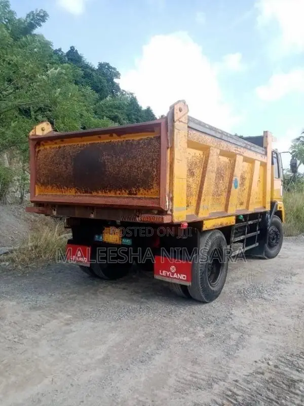 Ashok-Leyland Tipper 2018 Lorry (Used)