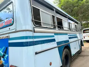 Ashok-Leyland Hino Power 2006 Bus (Used)