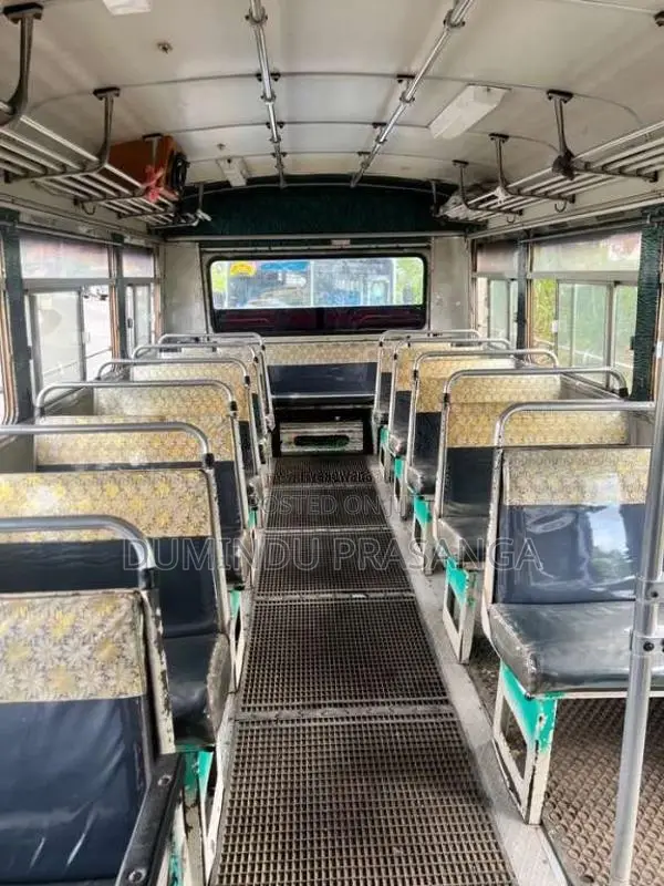 Ashok-Leyland Hino Power 2006 Bus (Used)