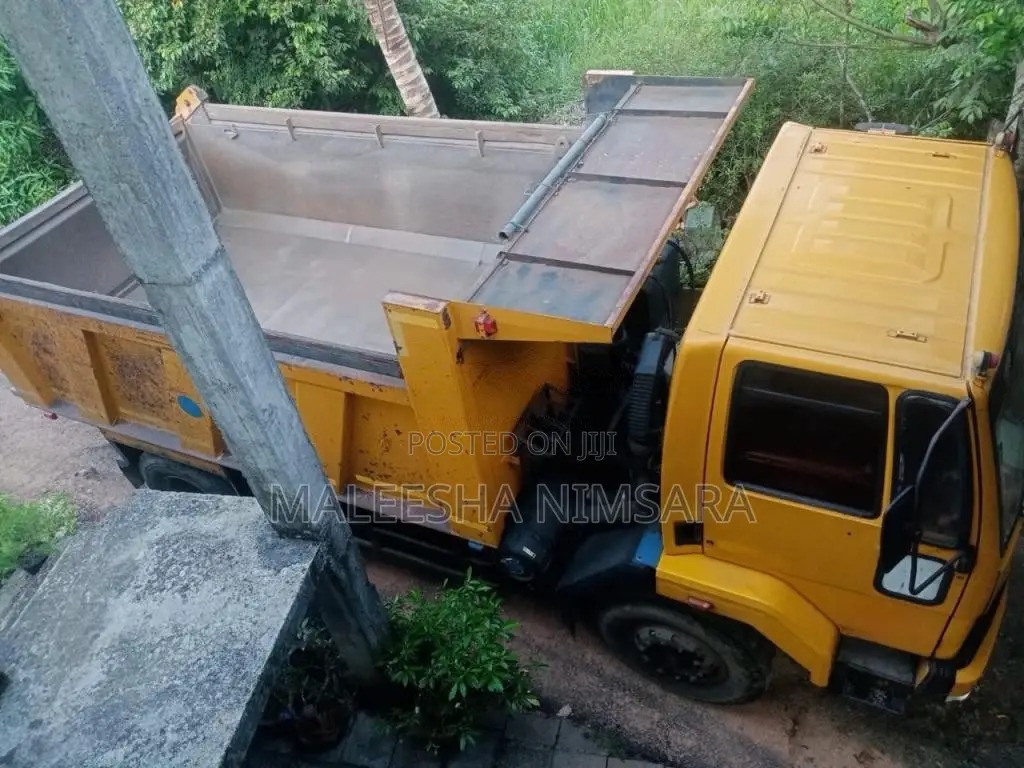 Ashok-Leyland Tipper 2018 Lorry (Used)