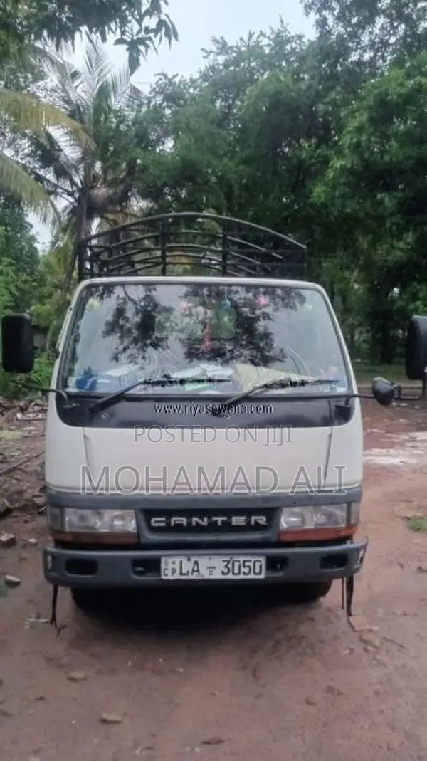 Mitsubishi Canter 2000 Lorry (Used)