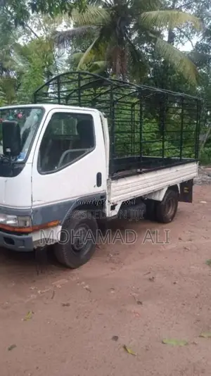 Mitsubishi Canter 2000 Lorry (Used)
