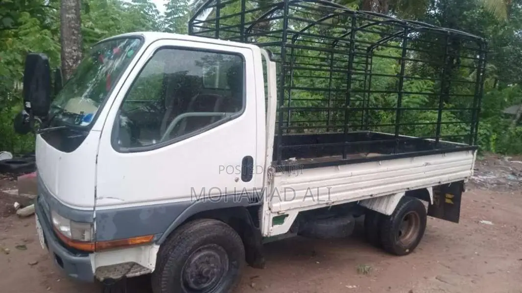 Mitsubishi Canter 2000 Lorry (Used)