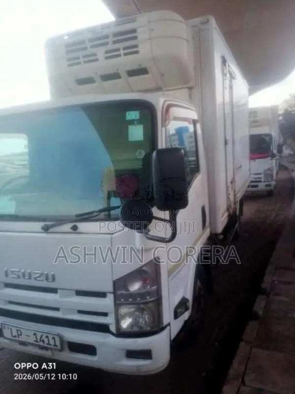 Isuzu NPR 2014 Lorry (Used)