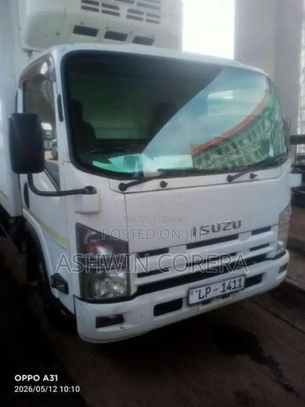 Isuzu NPR 2014 Lorry (Used)