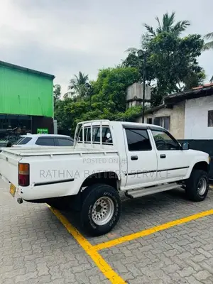 Toyota Ln106 1990 Pickup (Used)