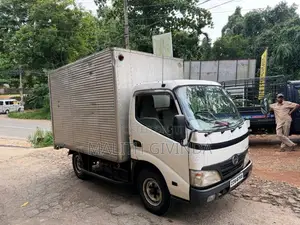 Toyota Dyna 1993 Lorry (Used)