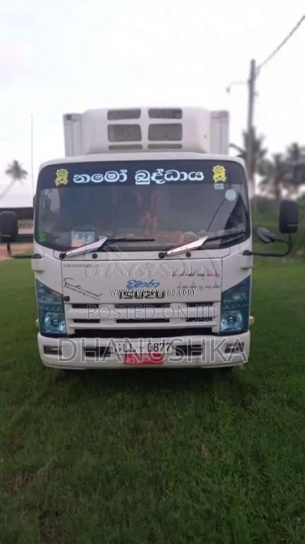 Isuzu Freezer 2013 Lorry (Used)