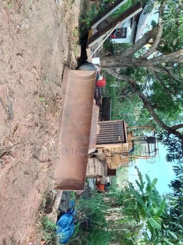 Komatsu D4D 1995 Heavy-Duty (Used)