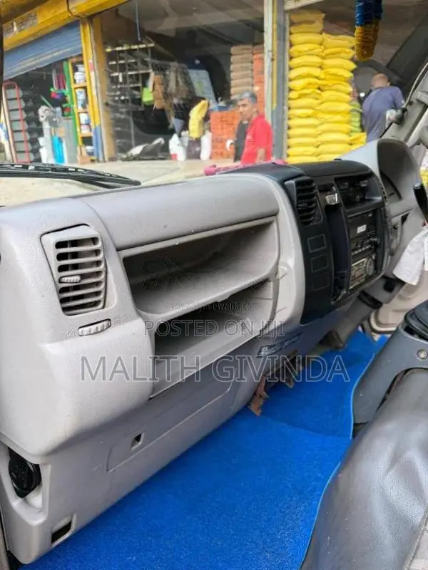 Toyota Dyna 1993 Lorry (Used)
