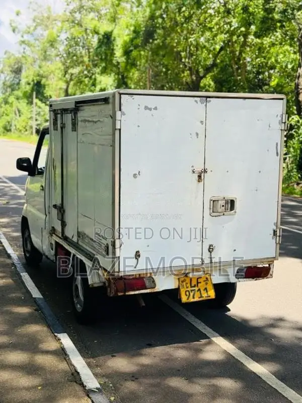 Mitsubishi MiniCab 2007 Lorry (Used)