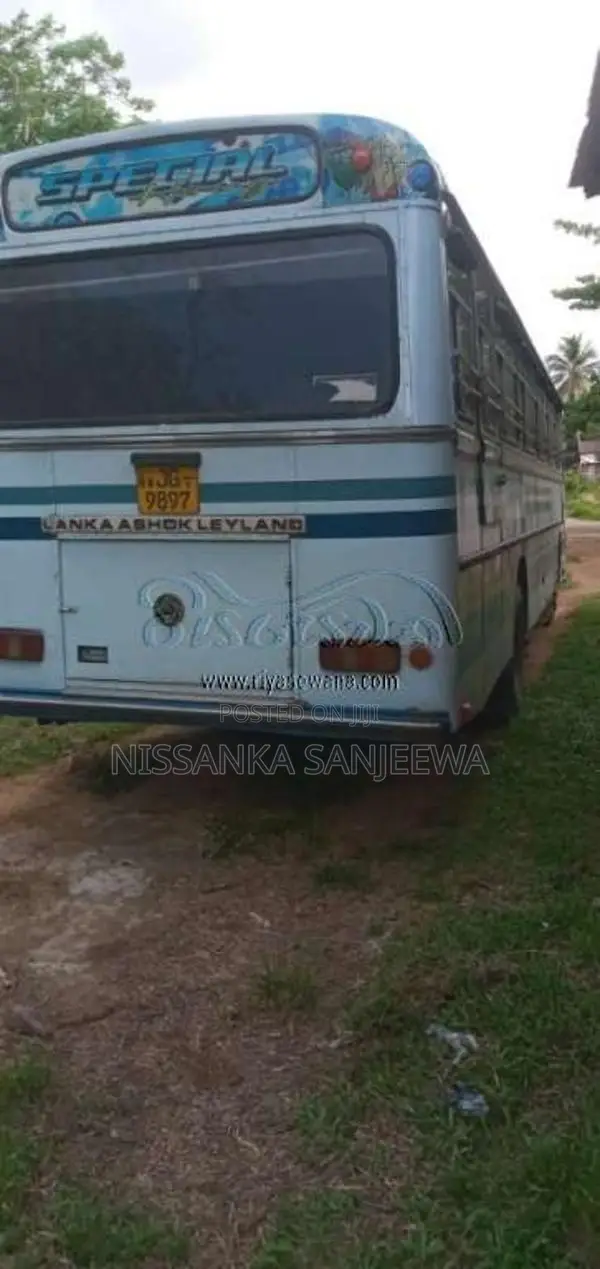 Ashok-Leyland Viking 2004 Bus (Used)