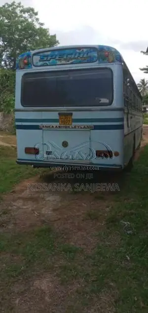 Ashok-Leyland Viking 2004 Bus (Used)