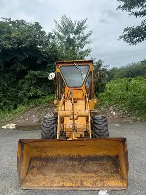 Mitsubishi WS200L Wheel Loader 2000 Heavy-Duty (Used)