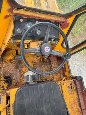 Mitsubishi WS200L Wheel Loader 2000 Heavy-Duty (Used)