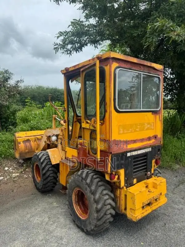 Mitsubishi WS200L Wheel Loader 2000 Heavy-Duty (Used)
