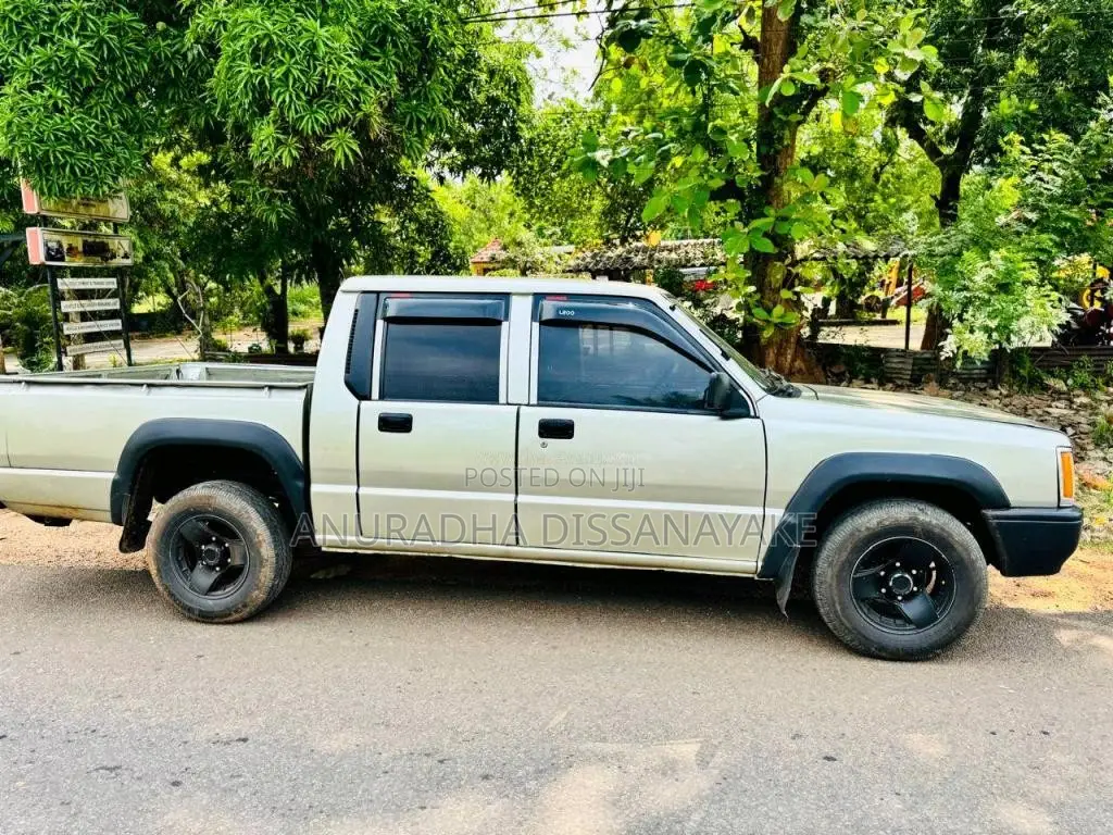 Mitsubishi L200 1992 Pickup (Used)