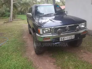 Toyota Hilux 106 1996 Pickup (Used)