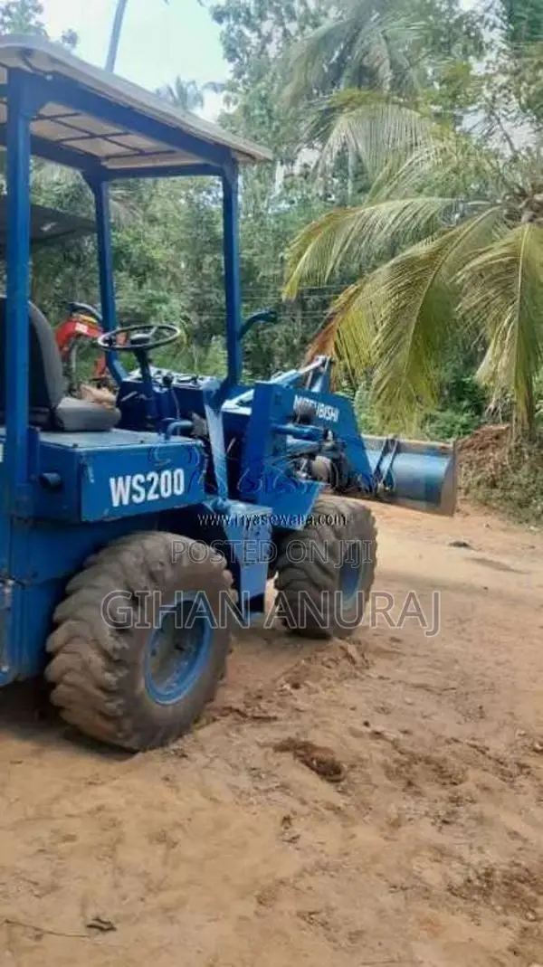 Mitsubishi Ws 200 2011 Heavy-Duty (Used)
