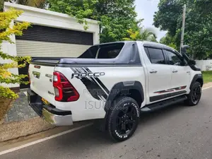 Toyota Hilux 2018 Pickup (Used)