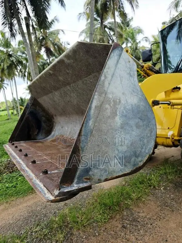 Komatsu WA 100 2010 Heavy-Duty Unregistered (Recondition)