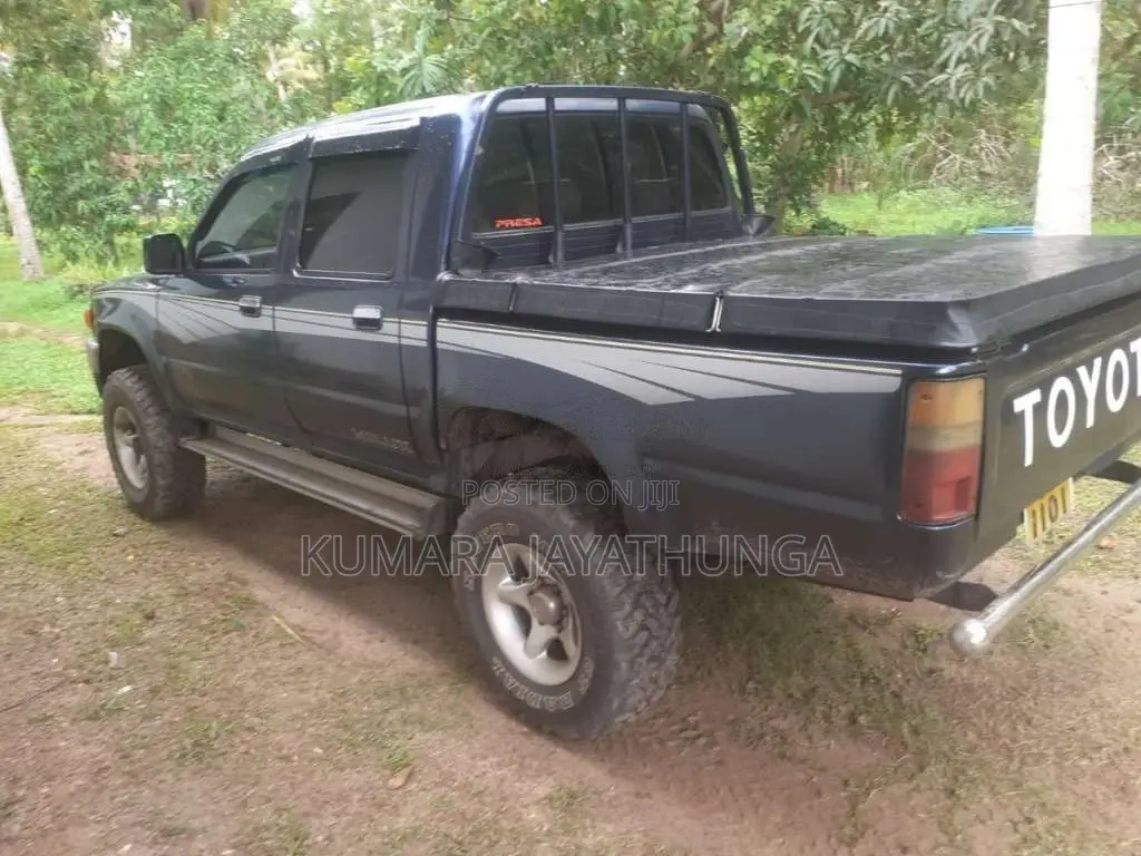 Toyota Hilux 106 1996 Pickup (Used)