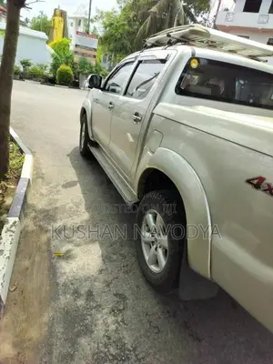 Toyota Hilux Vigo 2009 Pickup (Used)
