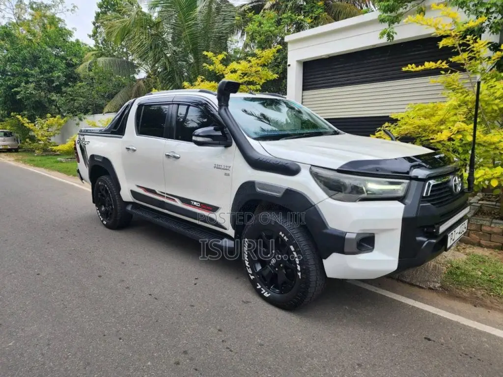 Toyota Hilux 2018 Pickup (Used)