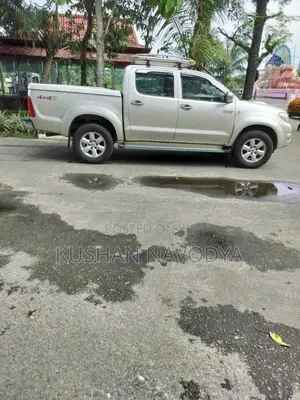 Toyota Hilux Vigo 2009 Pickup (Used)