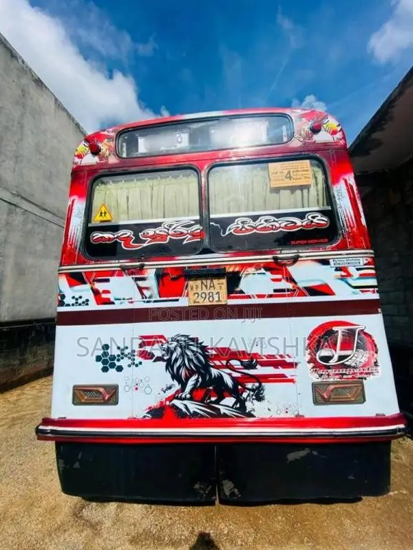 Ashok-Leyland Viking 2007 Bus (Used)