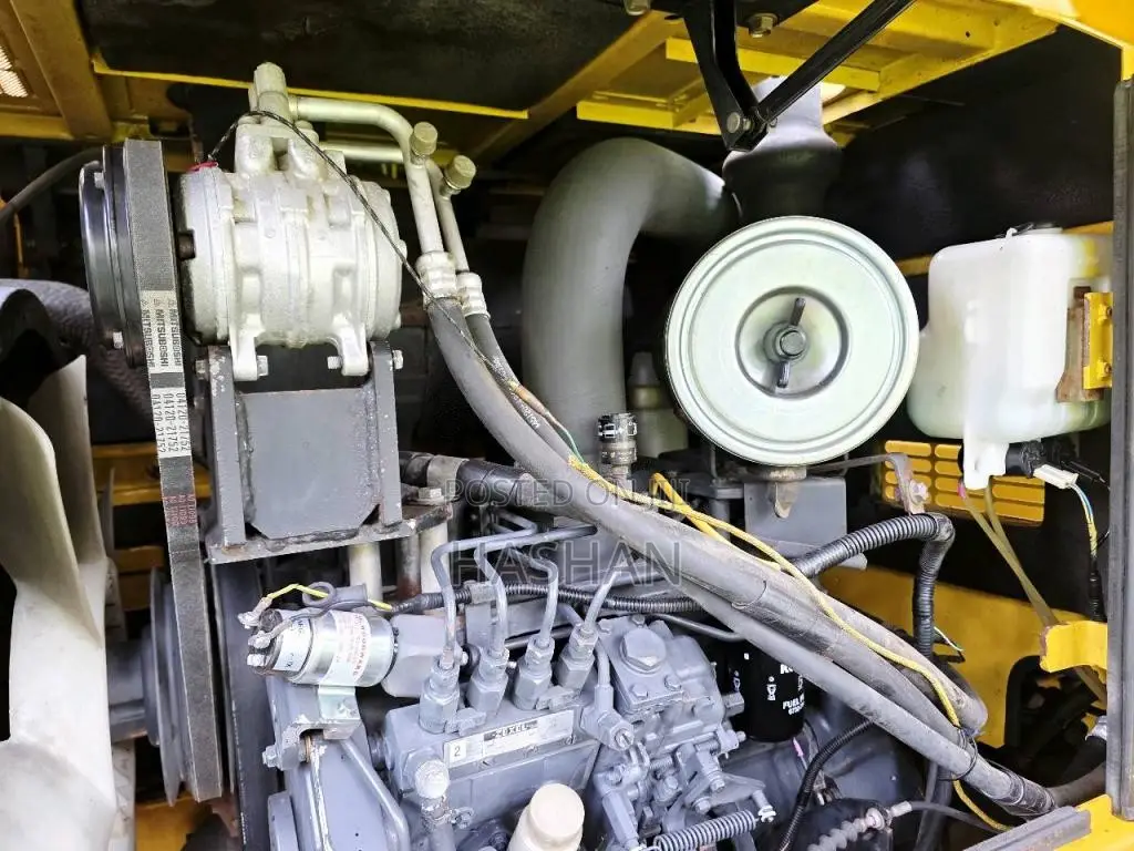 Komatsu WA 100 2010 Heavy-Duty Unregistered (Recondition)