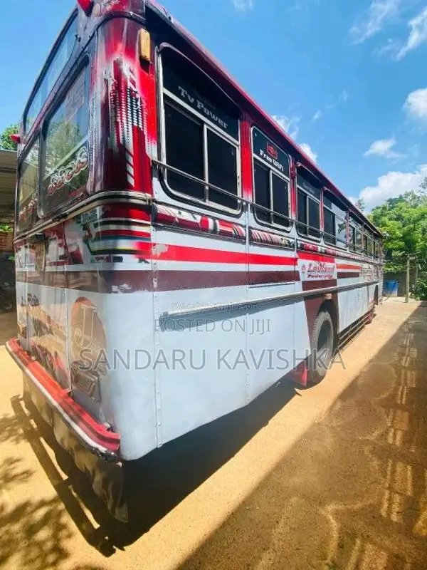 Ashok-Leyland Viking 2007 Bus (Used)