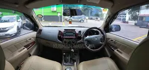 Toyota Hilux Vigo 2009 Pickup (Used)