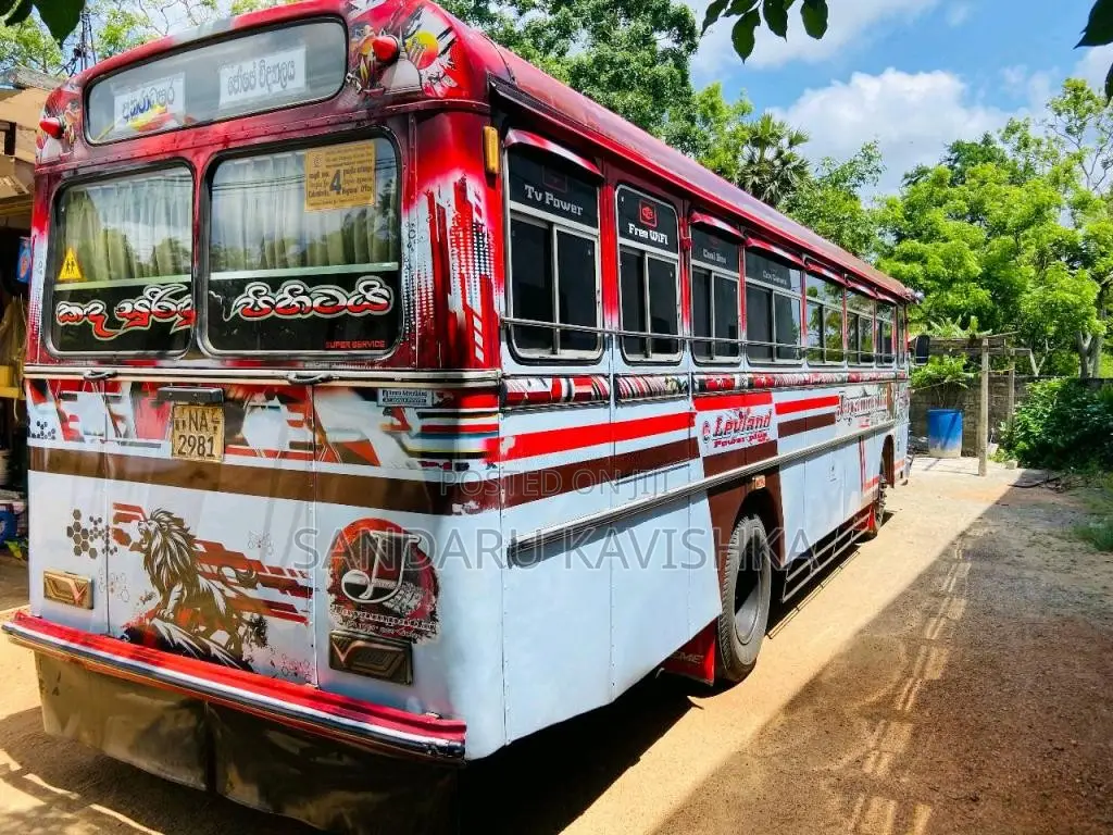 Ashok-Leyland Viking 2007 Bus (Used)