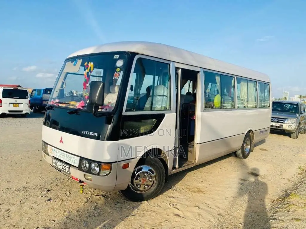 Mitsubishi Fuso 1998 Bus (Used)