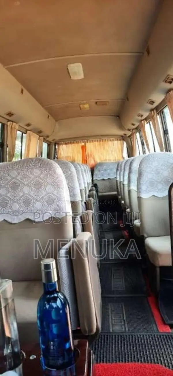 Mitsubishi Fuso 1998 Bus (Used)