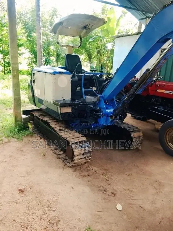 Mitsubishi 35mm 2015 Heavy-Duty (Used)